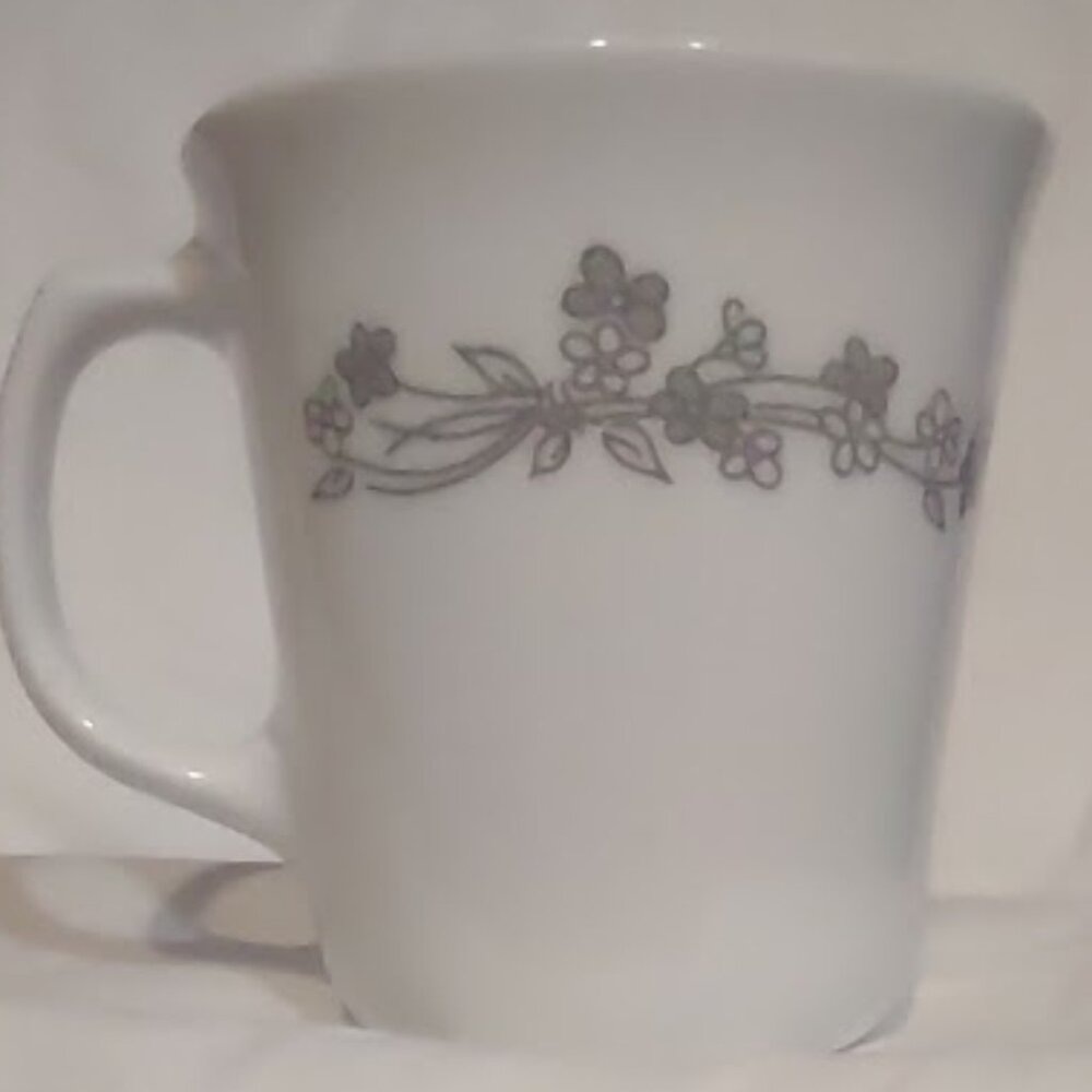 CORELLE CORNINGWARE TEA/COFFEE CUP GRAY ON WHITE RIBBON BOUQUET MADE IN USA